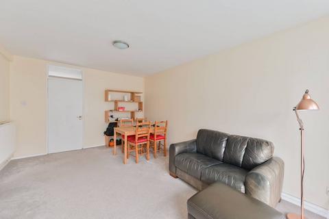 Cooks Road, Kennington, London, SE17