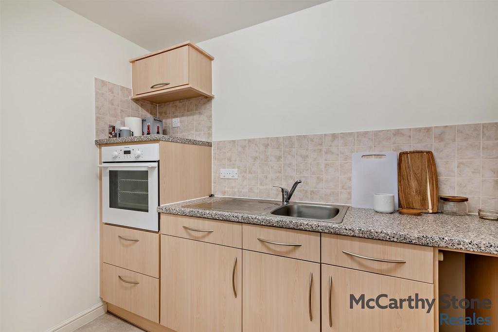 8678226-interior13-800.jpg