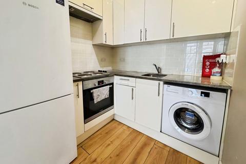 1 bedroom flat to rent - West Hendon Broadway, London, NW9
