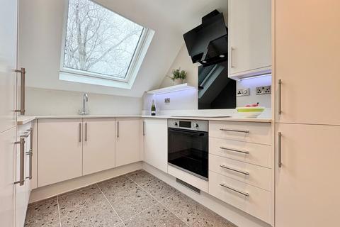 2 bedroom flat to rent, West Park Court, Arncliffe Road, West Park, Leeds, LS16