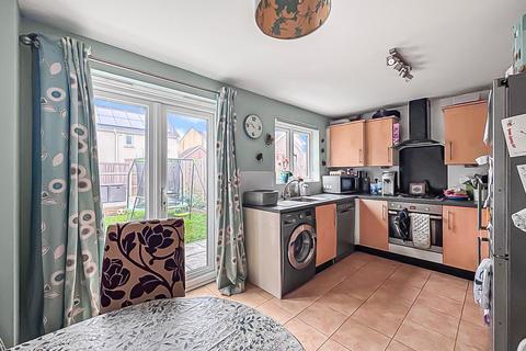 3 bedroom semi-detached house for sale, Holbeach Drive Kingsway, Gloucester GL2