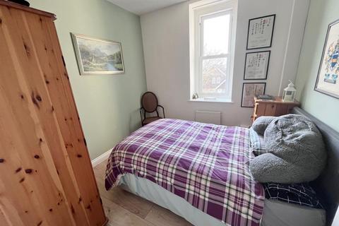 2 bedroom flat for sale, Sutton Avenue, Seaford