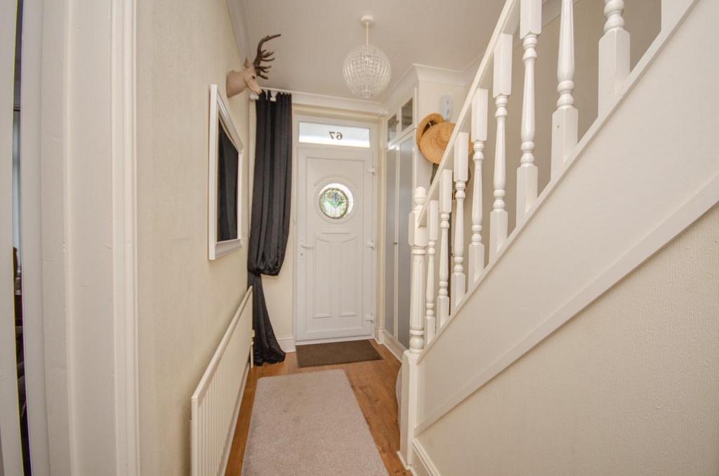 Entrance hall.jpg