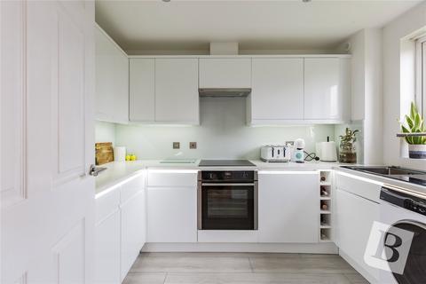 3 bedroom apartment for sale, Kidman Close, Gidea Park, Romford, RM2