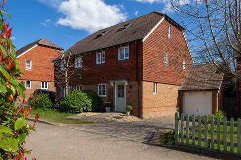 undefined, Hassocks Close, Hassocks