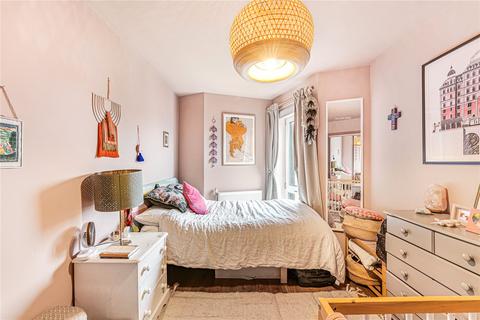 undefined, Geldeston Road, London, E5
