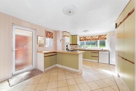 undefined, Old Lodge Lane, Purley CR8