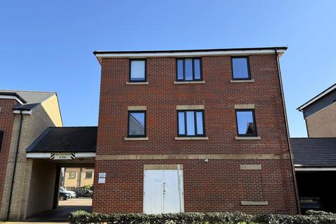 2 bedroom apartment for sale, Sullivan Court, Biggleswade, SG18