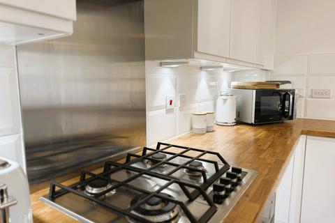 2 bedroom apartment for sale, Sullivan Court, Biggleswade, SG18