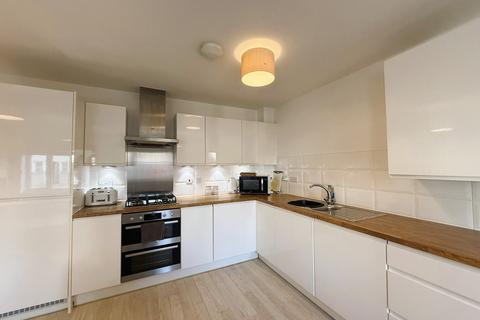 2 bedroom apartment for sale, Sullivan Court, Biggleswade, SG18