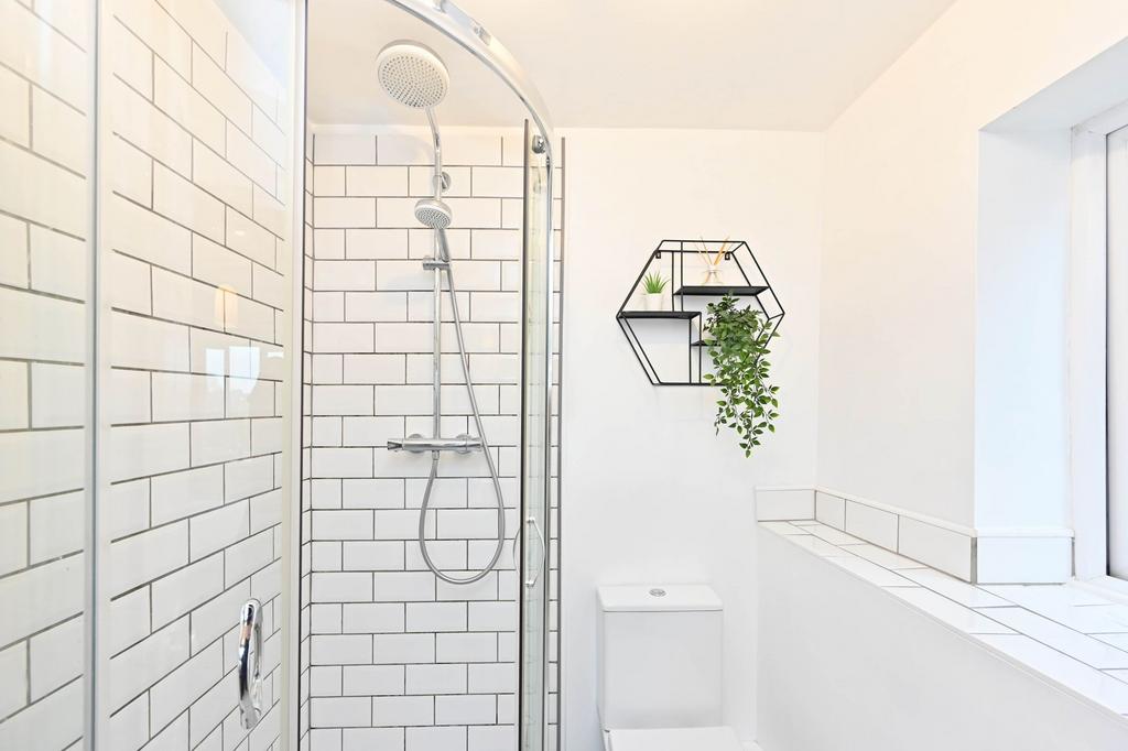 Bedroom one en-suite
