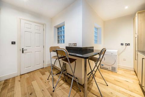 2 bedroom flat for sale, Old York Road, London SW18