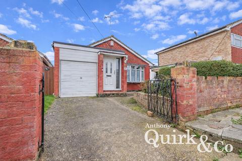 2 bedroom detached bungalow for sale, Winterswyk Avenue, Canvey Island, SS8