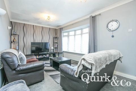 2 bedroom detached bungalow for sale, Winterswyk Avenue, Canvey Island, SS8