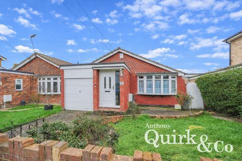 2 bedroom detached bungalow for sale, Winterswyk Avenue, Canvey Island, SS8