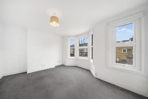 2 bedroom flat for sale, Bendemeer Road, Putney