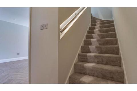 4 bedroom detached house for sale, Ongar Road, Brentwood, CM15
