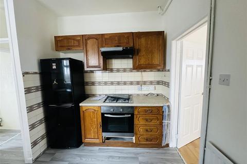 3 bedroom terraced house for sale, Brays Lane, Stoke, Coventry * IDEAL FIRST TIME BUYER PROPERTY *