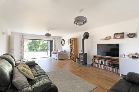 5 bedroom house for sale, Checkers, Rodborough
