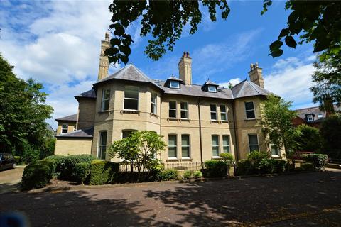 2 bedroom flat to rent, Cavendish Road, Bowdon, Altrincham, Cheshire, WA14