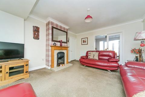 2 bedroom detached bungalow for sale, Stad Berllan, Llangaffo, Gaerwen, LL60