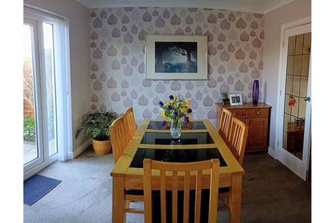 2 bedroom detached bungalow for sale, Stad Berllan, Llangaffo, Gaerwen, LL60
