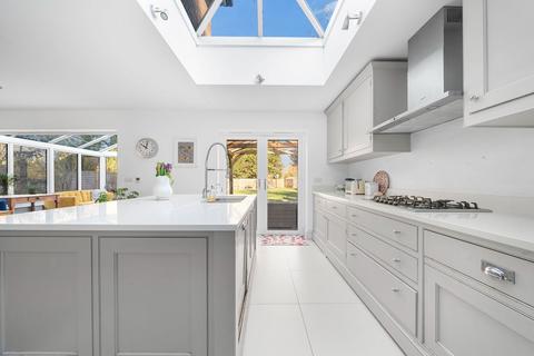 undefined, Nightingale Crescent, West Horsley