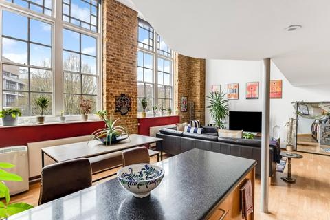2 bedroom apartment for sale, Highgate Hill, Archway, N19