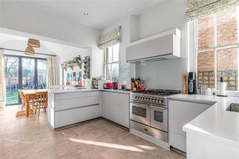 6 bedroom semi-detached house to rent, Mount Avenue, London, W5