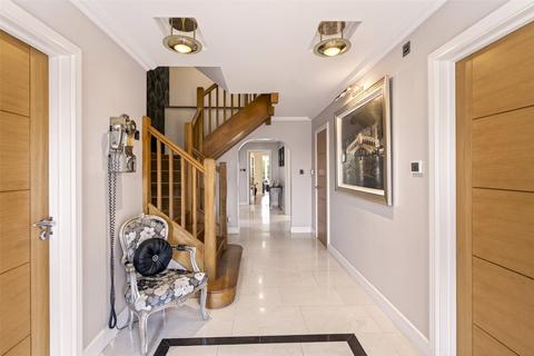 6 bedroom detached house for sale, Chalet Road, Ferring, Worthing, West Sussex, BN12