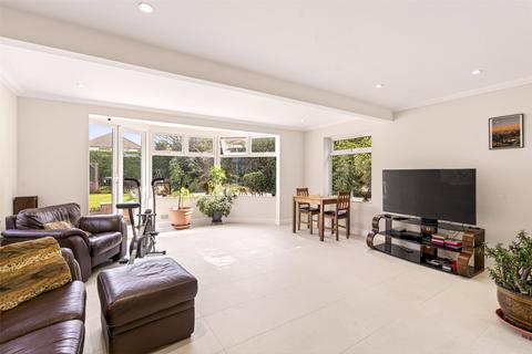 6 bedroom detached house for sale, Chalet Road, Ferring, Worthing, West Sussex, BN12