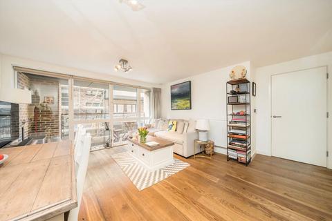 2 bedroom flat for sale, Charles Street, London N19