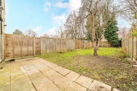 2 bedroom flat for sale, Woolstone Road, London SE23