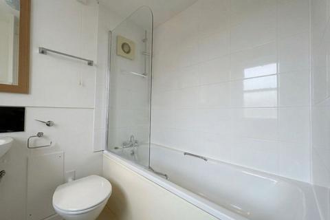 1 bedroom apartment to rent, Heritage Close, Uxbridge, UB8
