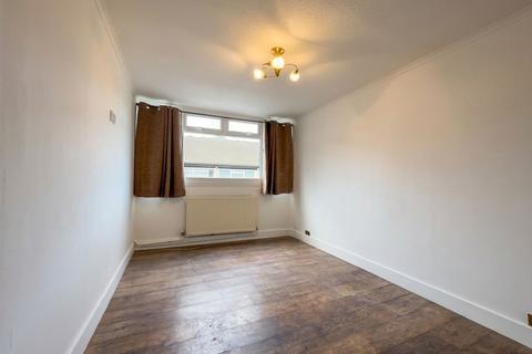 1 bedroom apartment to rent, Heritage Close, Uxbridge, UB8