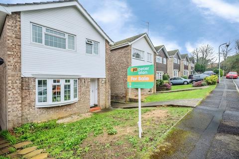 3 bedroom detached house for sale, Turnpike Close, Chepstow