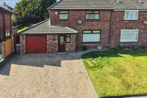4 bedroom semi-detached house for sale, Hawes Avenue, Carr Mill, St Helens, WA11