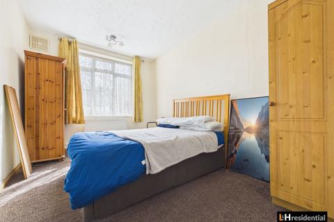 1 bedroom flat for sale, Beech Drive, Borehamwood WD6