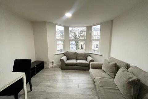 2 bedroom flat to rent, Richmond Road, Cardiff, CF24