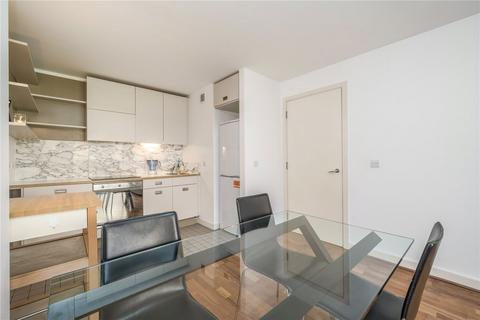 2 bedroom flat to rent, Deals Gateway, London SE13