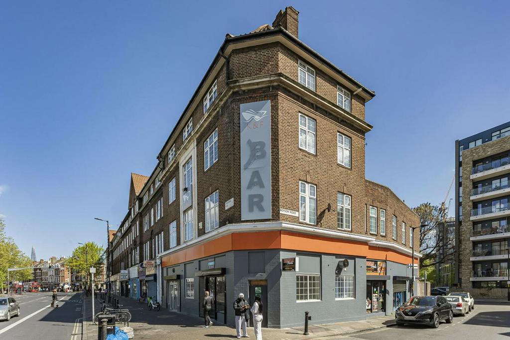 Exterior ALT.jpg