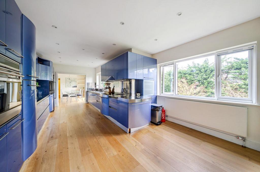 Davidson Frost-Wellings, DFW, Barnet Lane, Elstree