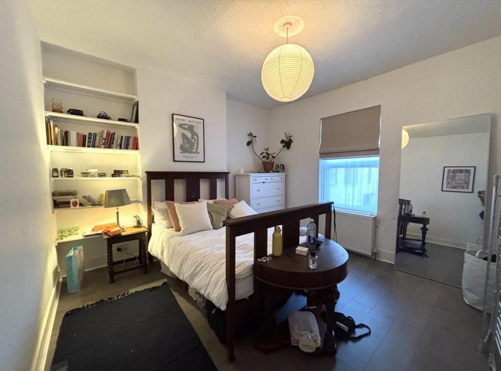 BEDROOM JPG.jpg