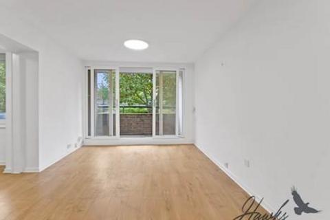 3 bedroom apartment to rent, Nero Court | Brentford Docks | Water Views