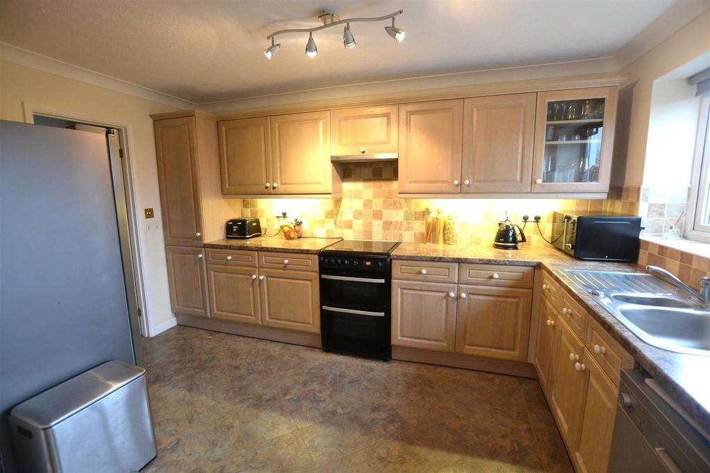 M M9bbn UDHk-ZIn L0j K 21 A.jpg