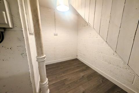 undefined, Tyne Court, ANDOVER