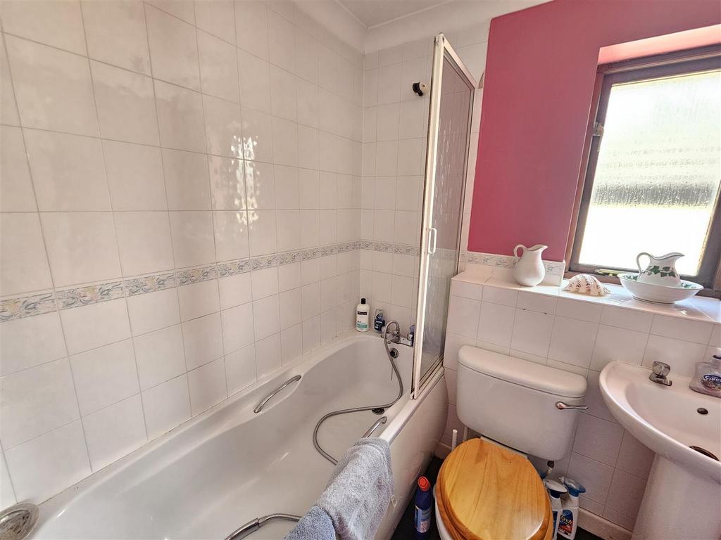 Ensuite.jpg