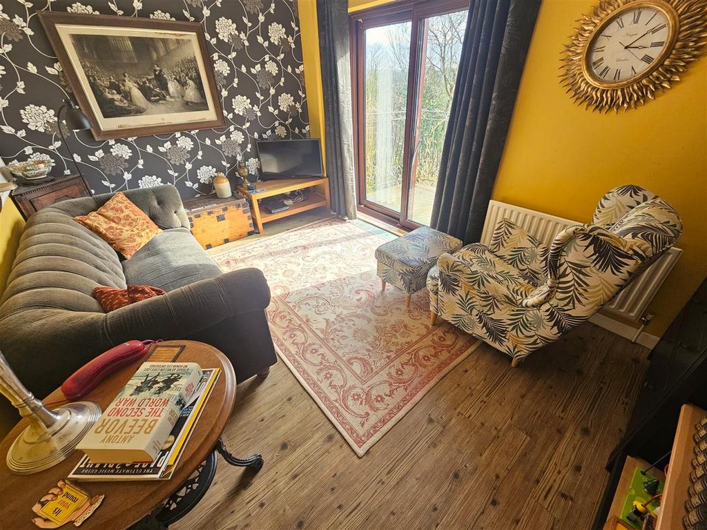 Sitting Room.jpg