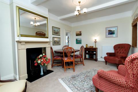4 bedroom house for sale, City Lane, SY22 6RJ.