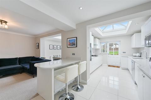 undefined, Roundwood View, Banstead